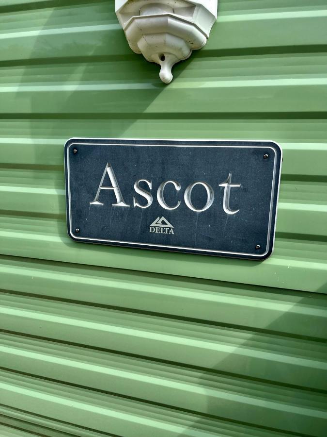 The Ascot By North Shacks Hotel Slaley Екстериор снимка